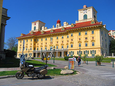  Bildansicht Reiseführer  von Wien Die bekannteste Attraktion von Eisenstadt ist Schloss Esterházy